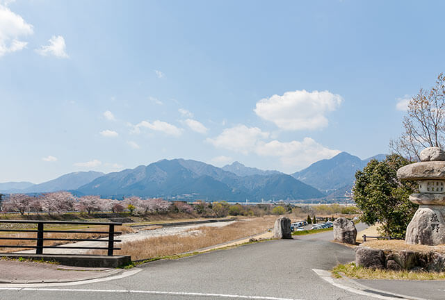 三重県菰野町生まれ